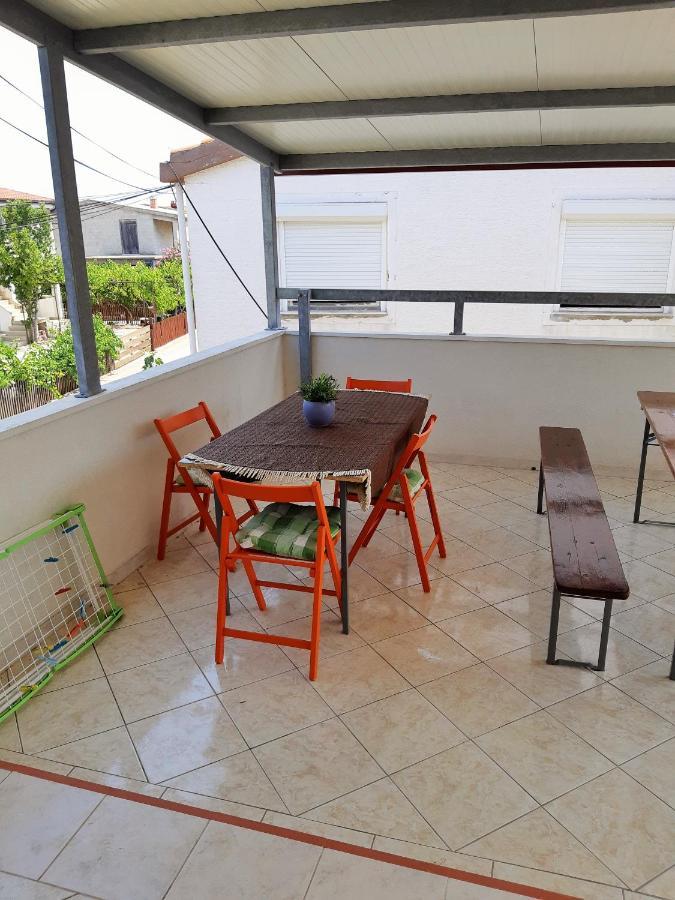 Dalmatino Apartmani Vir Extérieur photo